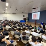 Alunos do Cotip recebem orientações para a redação do Enem